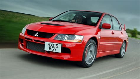 Основные отличия модели Lancer Evolution от обычного Lancer