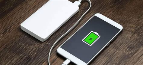 Почему power bank не заряжает телефон?