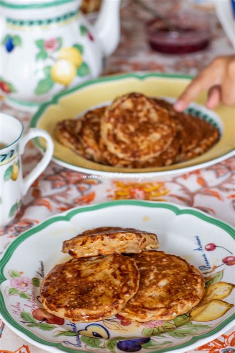 Пшеничные оладьи с яблоком и корицей